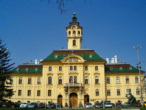A Szegedi Törvényszék épületének rekonstrukcióját tervezik